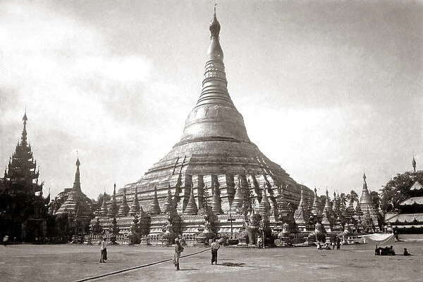 Shwedagone pagoda, Rangoon, Burma, circa 1890