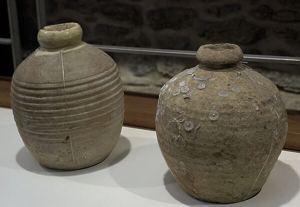 Small amphoras. 16th-18th centuries