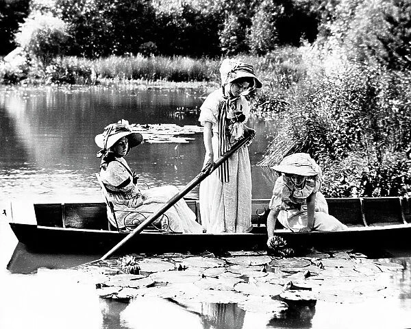 A Summer's Day Victorian period