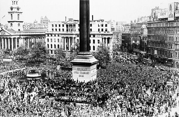Trafalgar Square, London, WW2 victory celebrations