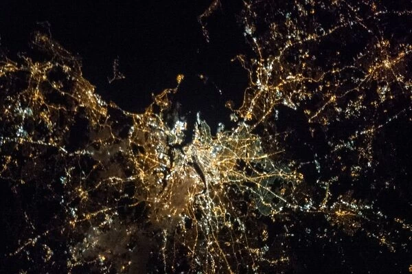 Boston at night, ISS image C016  /  6376