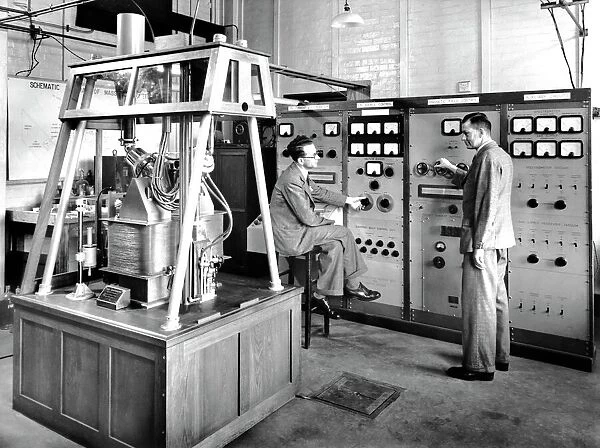 Mass spectrometer, 1954