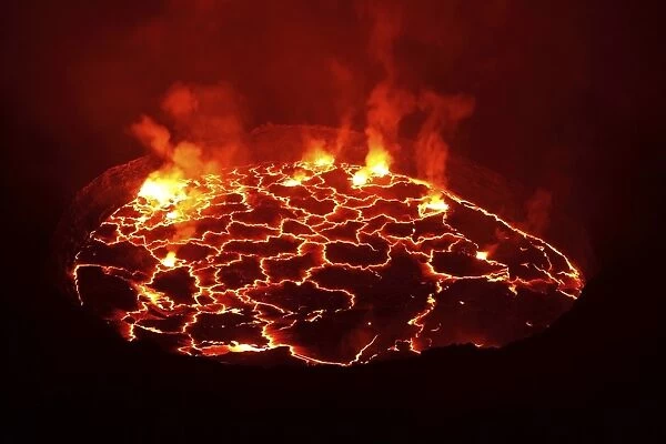 Nyiragongo volcano, Congo C016  /  4651