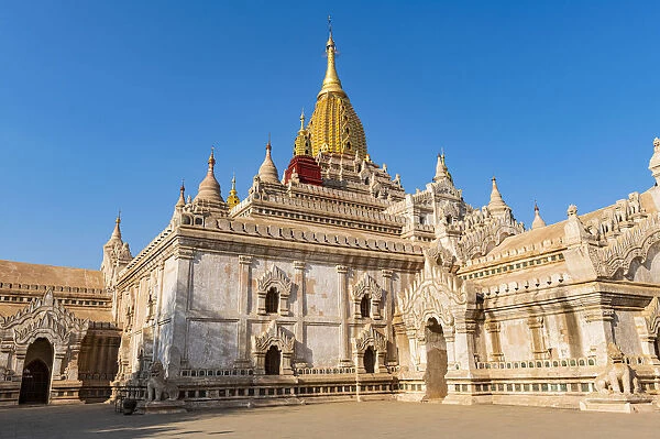 Ananda Temple, Bagan (Pagan), Myanmar (Burma), Asia