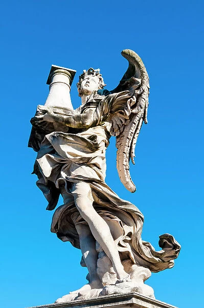 Angel with the Column, Ponte St.Angelo, UNESCO World Heritage Site, Rome, Latium (Lazio), Italy, Europe