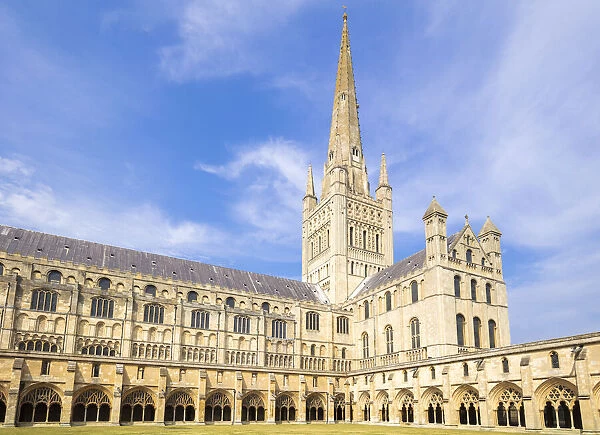 Cathedral cloisters, South Transept and Spire of Norwich Cathedral, Norwich, Norfolk, East Anglia, England, United Kingdom, Europe