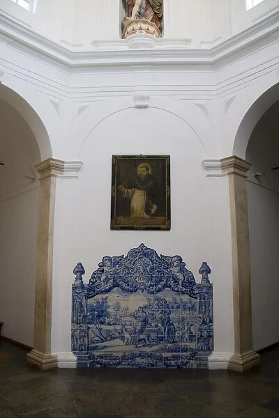 Central atrium with tilework and statues