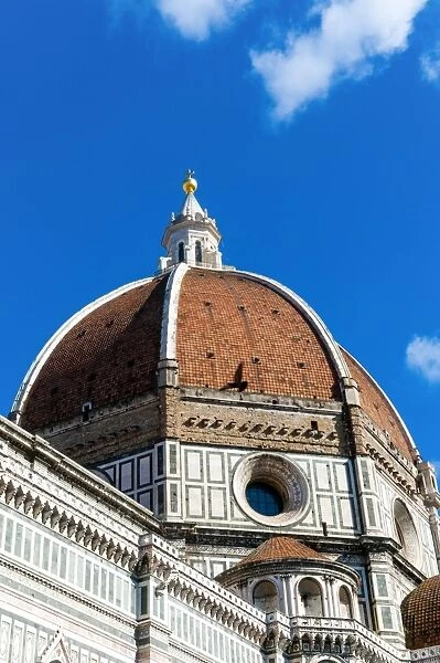 The Duomo (Cathedral), the dome of Brunelleschi, Piazza del Duomo, UNESCO World Heritage Site, Florence (Firenze), Tuscany, Italy, Europe