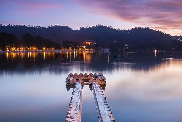 Kandy Lake at sunrise, Kandy, Central Province, Sri Lanka, Asia