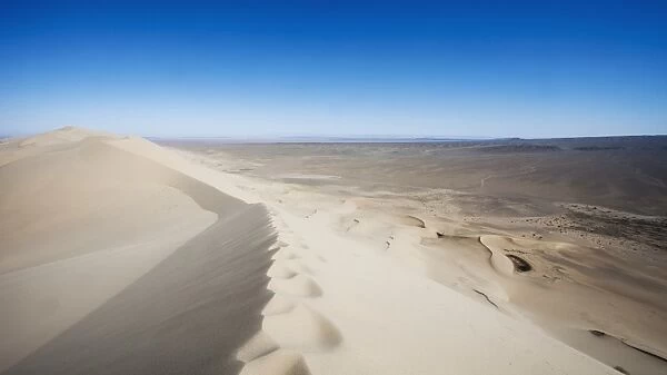 Khongoryn Els Sand dunes in the Gobi Gurvansaikhan National Park in Mongolia, Central Asia