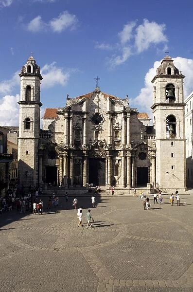Piazza della Cattedrale, Habana Vieja, Havana, Cuba, West Indies, Central America