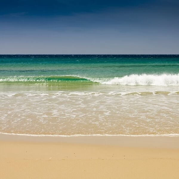 Small wave, Los Lances beach, Tarifa, Andalucia, Spain, Europe