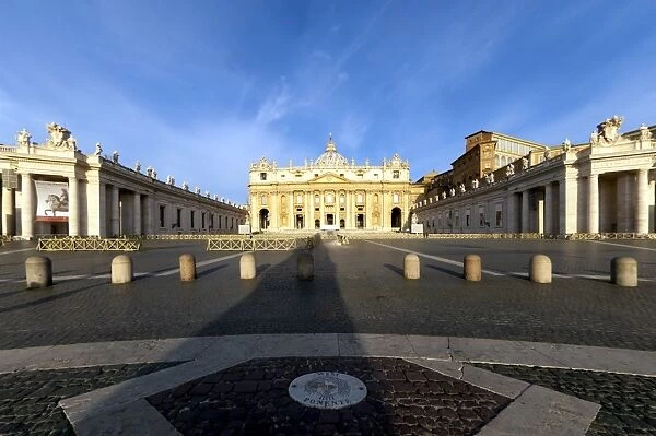 St. Peters and Piazza San Pietro in the early morning, Vatican City, UNESCO World Heritage Site