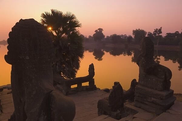 Sunrise, Srah Srang, Angkor, Siem Reap, Cambodia, Indochina, Southeast Asia, Asia