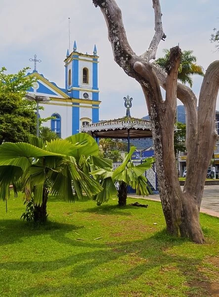 View of the Exaltacao da Santa Cruz Church, Ubatuba, State of Sao Paulo, Brazil