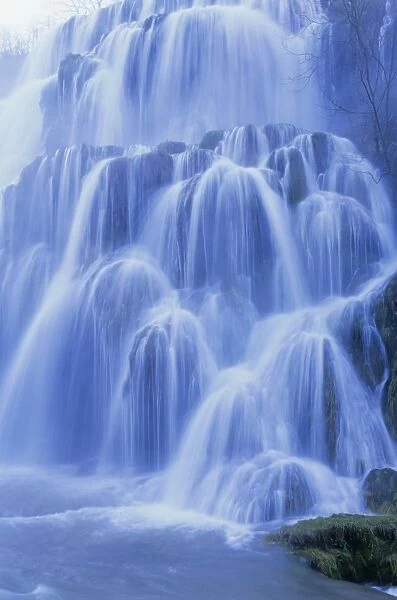 Waterfall, Les Messieurs, Jura-Baume, Franche-Comte, France, Europe