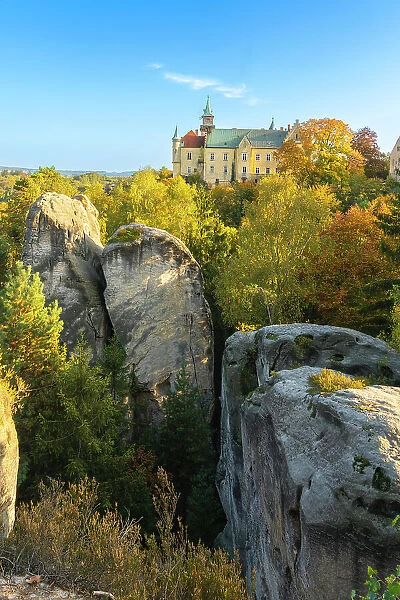Hruba Skala Castle on rocky cliff, Hruba Skala, Bohemian Paradise Protected Landscape Area, Semily District, Liberec Region, Bohemia, Czech Republic