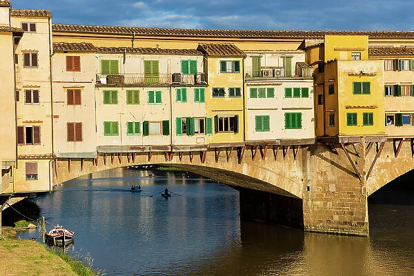 Italy, Tuscany, Florence town, Arno river, Ponte Vecchio