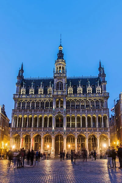 Night view of Maison du Roi building, Grand Place, Brussels, Belgium