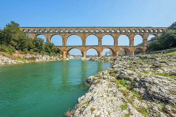 Pont du Gard, Roman aqueduct, Vers-Pont-du-Gard, Gard, Languedoc-Roussillon, France