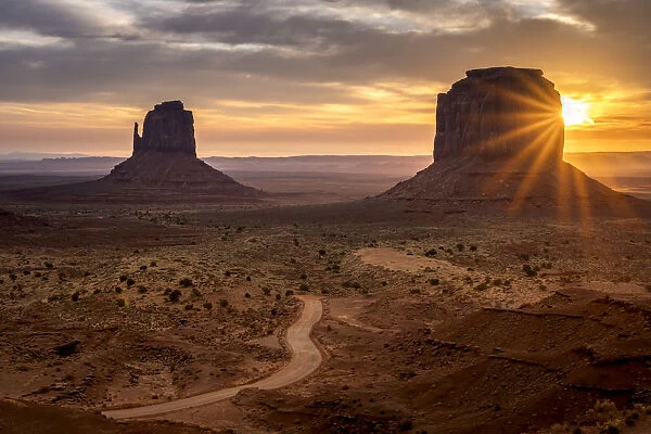 Scenic view of The Mittens at sunrise, Monument Valley, Arizona, USA