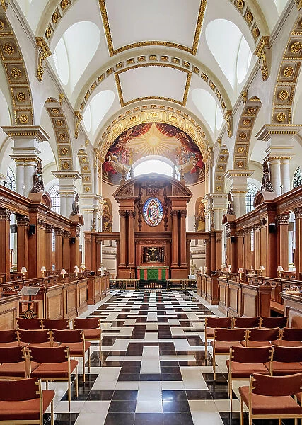St Bride's Church, interior, Fleet Street, London, England, United Kingdom