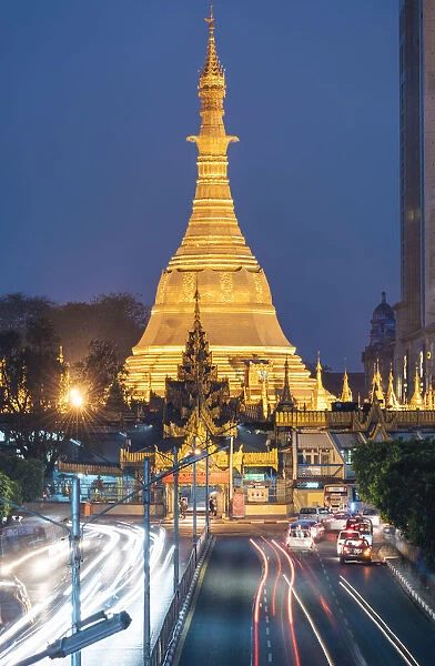 Sule Pagoda at twlight, Yangon, Myanmar