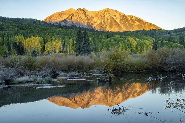 USA, Rocky Mountains, Colorado, Crested Butte, beaver pond
