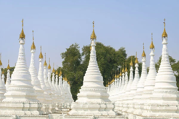 White stupas of Sanda Muni Pagoda (AKA Sanda Mu Ni, Sandamani and Sandamuni), Mandalay