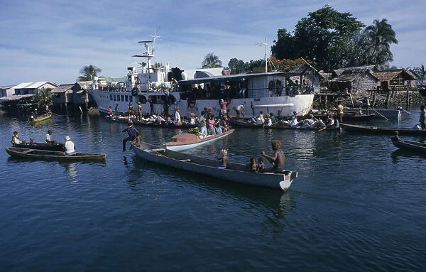 20084486. PACIFIC ISLANDS Melanesia Solomon Islands Malaita Province Lau Lagoon