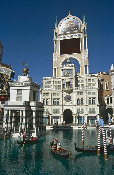 20085779. ITALY Lazio Rome Gondolas on lake Venetian Hotel and Casino