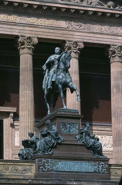 GERMANY, Berlin Bronze equestrian statue of Friedrich Wilhelm IV by Alexander