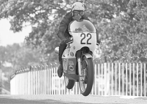 Steve Moynihan (Norton) 1971 Senior Manx Grand Prix