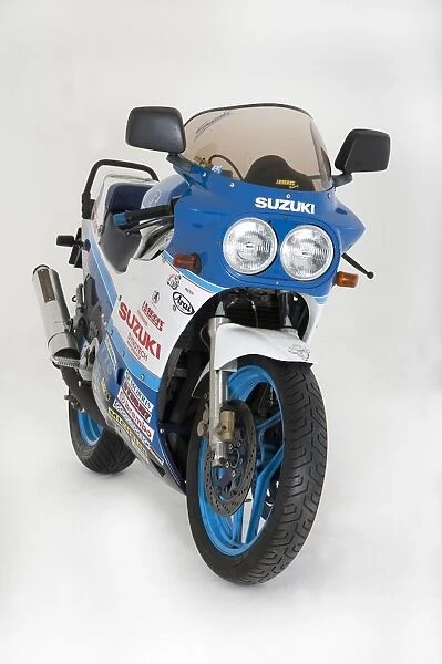 E01176 Suzuki GSXR 750 1988