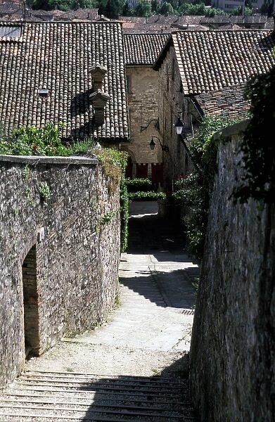 Europe, Italy, Umbria, Assisi. Steep Medieval walkway