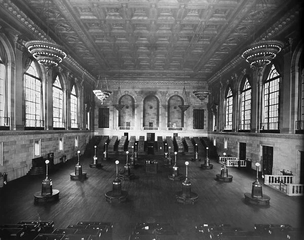 NEW YORK CURB MARKET. The trading floor of the New York Curb Market at Trinity Place
