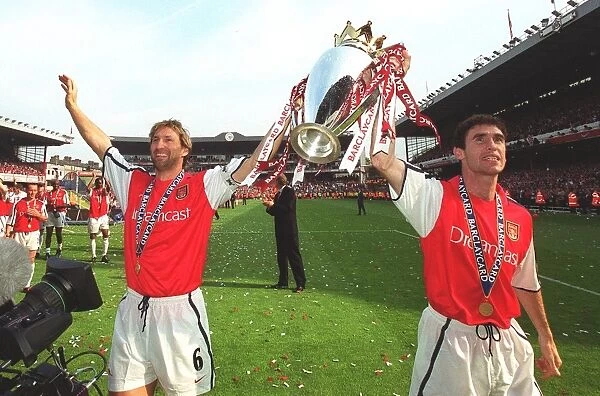 Arsenal captain Tony Adams and Martin Keown with the F. A