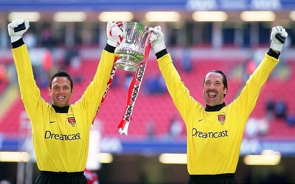Arsenal goalkeepers David Seaman and Richard Wright with the F. A