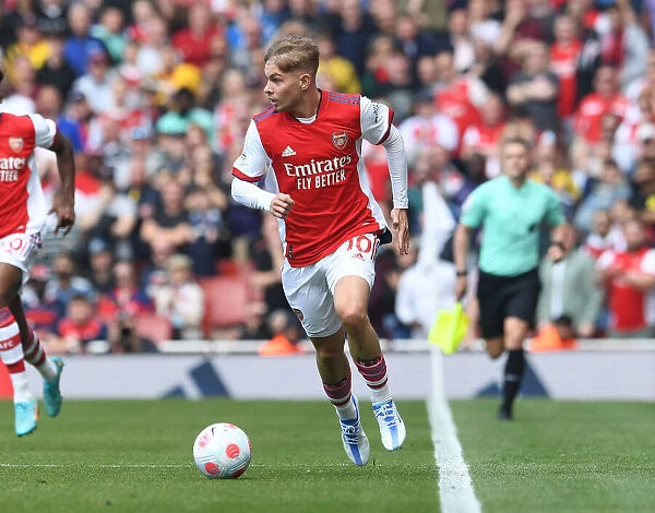 Arsenal vs Manchester United: Emile Smith Rowe Shines in Intense Premier League Clash (2021-22)