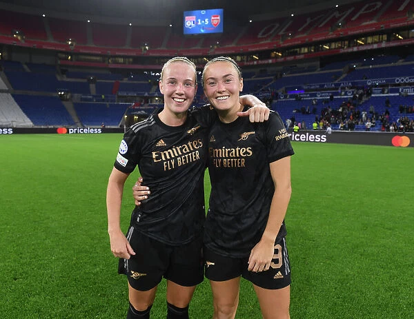 Arsenal Women Celebrate Victory Over Olympique Lyonnais in UEFA Champions League Group Stage