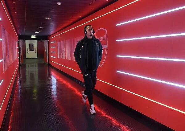 Arsenal's William Saliba Gears Up Before Arsenal v AFC Bournemouth, Premier League 2022-23