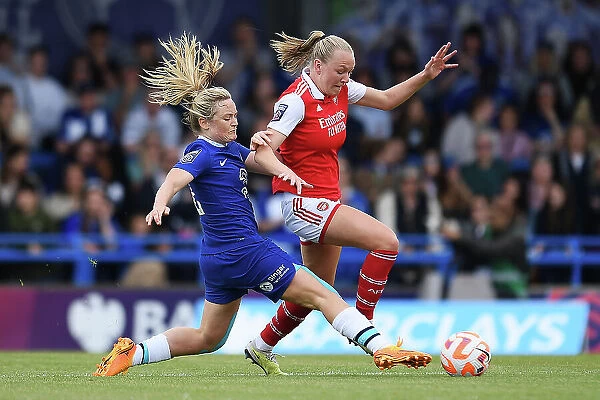 Battle for Possession: Chelsea Women vs. Arsenal Women, FA Women's Super League (2022-23)