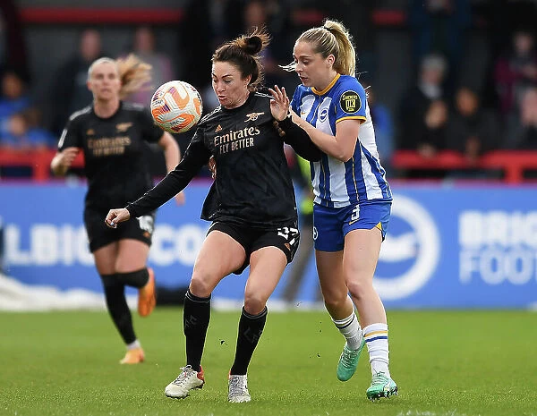 Fierce Rivalry: Jodie Taylor vs. Poppy Pattinson Battle it Out in the FA Women's Super League