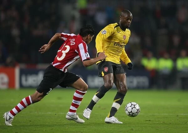 Gallas vs. Salcido: Arsenal's Edge in PSV Showdown, UEFA Champions League 2007