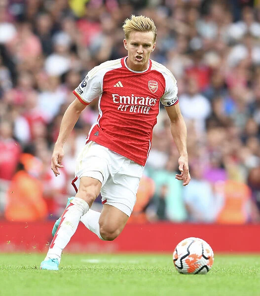 Martin Odegaard's Brilliant Performance: Arsenal's Triumph Over Nottingham Forest (2023-24)