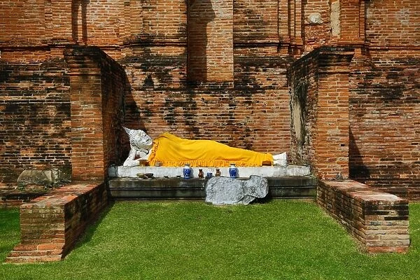 Reclining Buddha statue at Wat Yai Chaimongkol Temple, Ayutthaya, Thailand