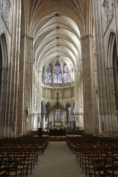 Auxerre Saint Etienne cathedral nave