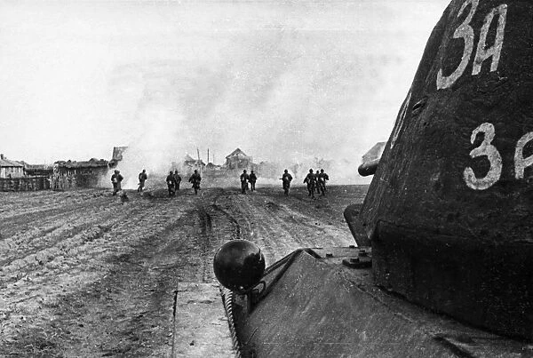 Battle of stalingrad, soviet t-34 tanks and infantry dislodging germans from a village in the stalingrad area, november 1942