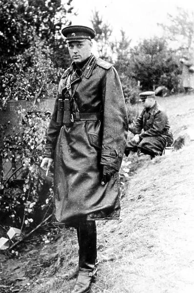 Commander of the soviet troops on the second belorussian front, marshal of the soviet union konstantin rokossovsky