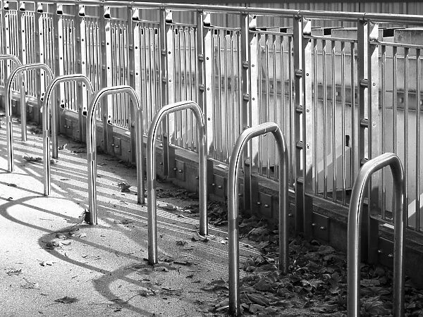 Fence and cycle rack by Westgate, Oxford_bw